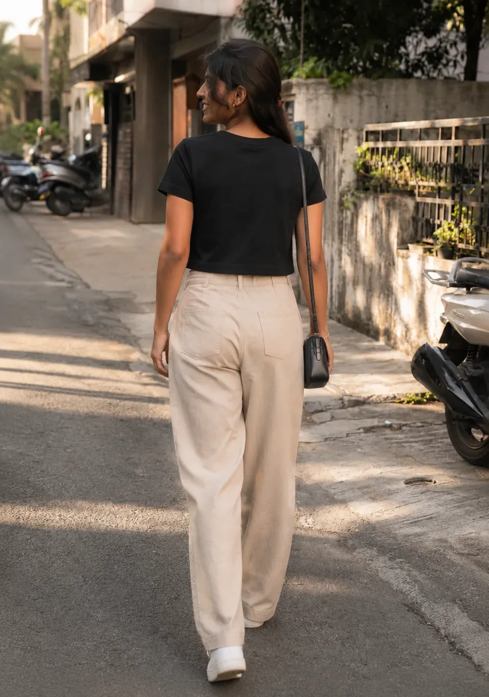 Model back