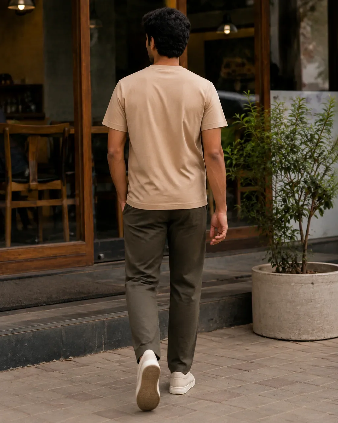 Model back
